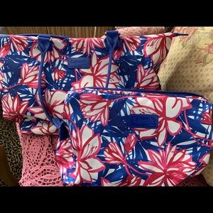 Vacation travel tote & cosmetic bag